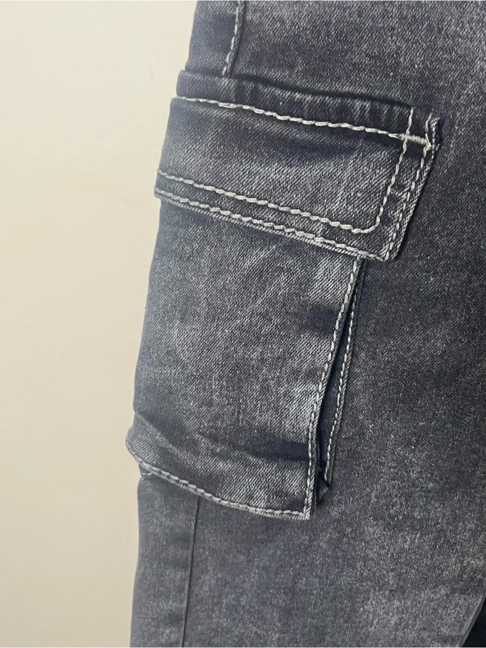 True Religion Kids Ricky Relaxed Straight Leg Charcoal Washed Cargo Jeans Sz 6